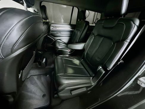 Used 2021 Jeep Grand Cherokee L Limited image 26