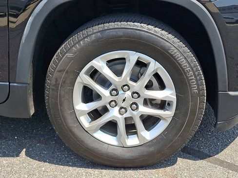 Used 2020 Chevrolet Traverse LT FWD image 9