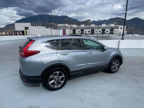 Used 2017 Honda CR-V Touring image 4