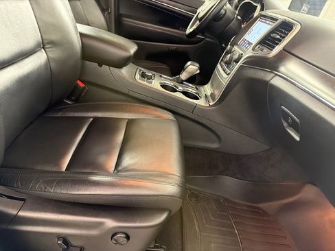 Used 2018 Jeep Grand Cherokee Limited AWD/4WD image 25