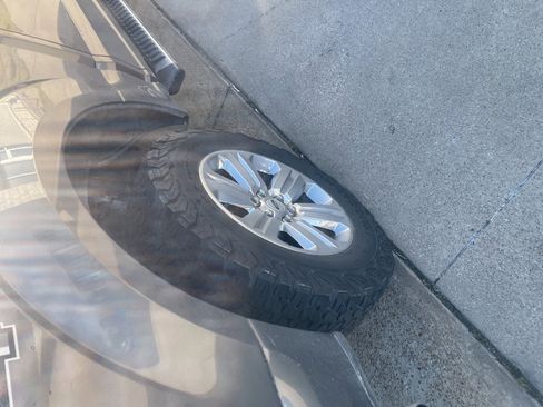 Used 2019 Ford F150 XLT w/ Equipment Group 302A Luxury image 6