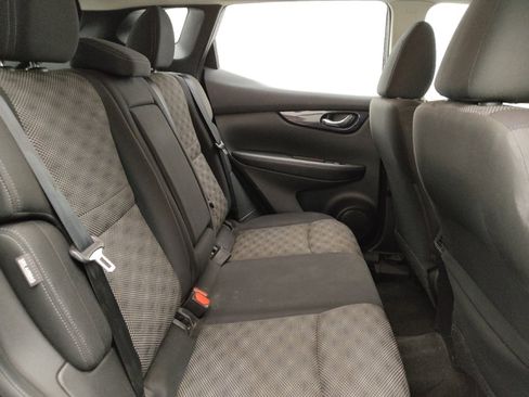 Used 2020 Nissan Rogue Sport SV FWD image 19