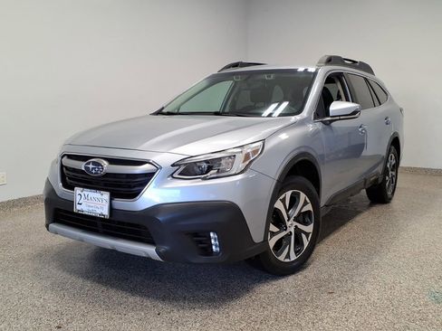 Used 2020 Subaru Outback Limited image 1