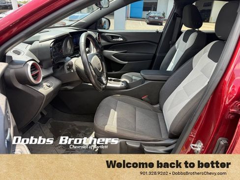 Certified 2024 Chevrolet Trax RS w/ Driver Confidence Package FWD image 12