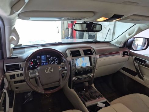 Used 2017 Lexus GX 460 Premium AWD/4WD image 15
