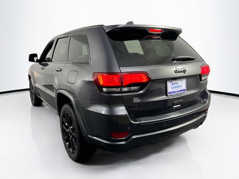 Used 2021 Jeep Grand Cherokee Laredo X image 7