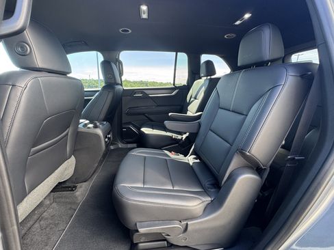 New 2026 GMC Acadia Elevation w/ Black Edition FWD image 8