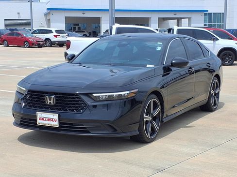 Used 2024 Honda Accord Sport image 4
