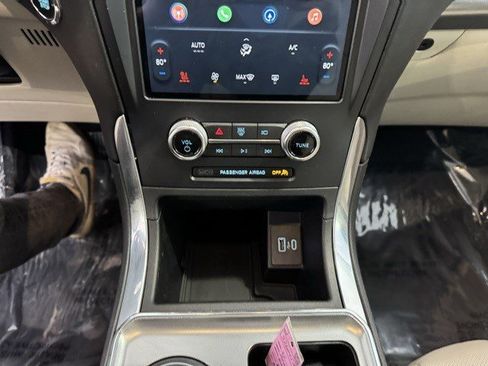 Used 2024 Ford Edge Titanium w/ Equipment Group 301A image 21