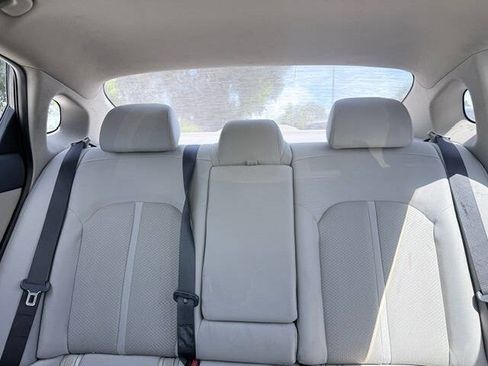 Used 2016 Kia Optima LX w/ Option Group 014 FWD image 12