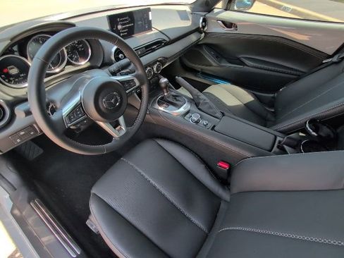 Used 2025 MAZDA MX-5 Miata RF Grand Touring image 16