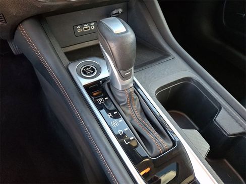 Used 2022 Nissan Sentra SR w/ SR Premium Package image 18