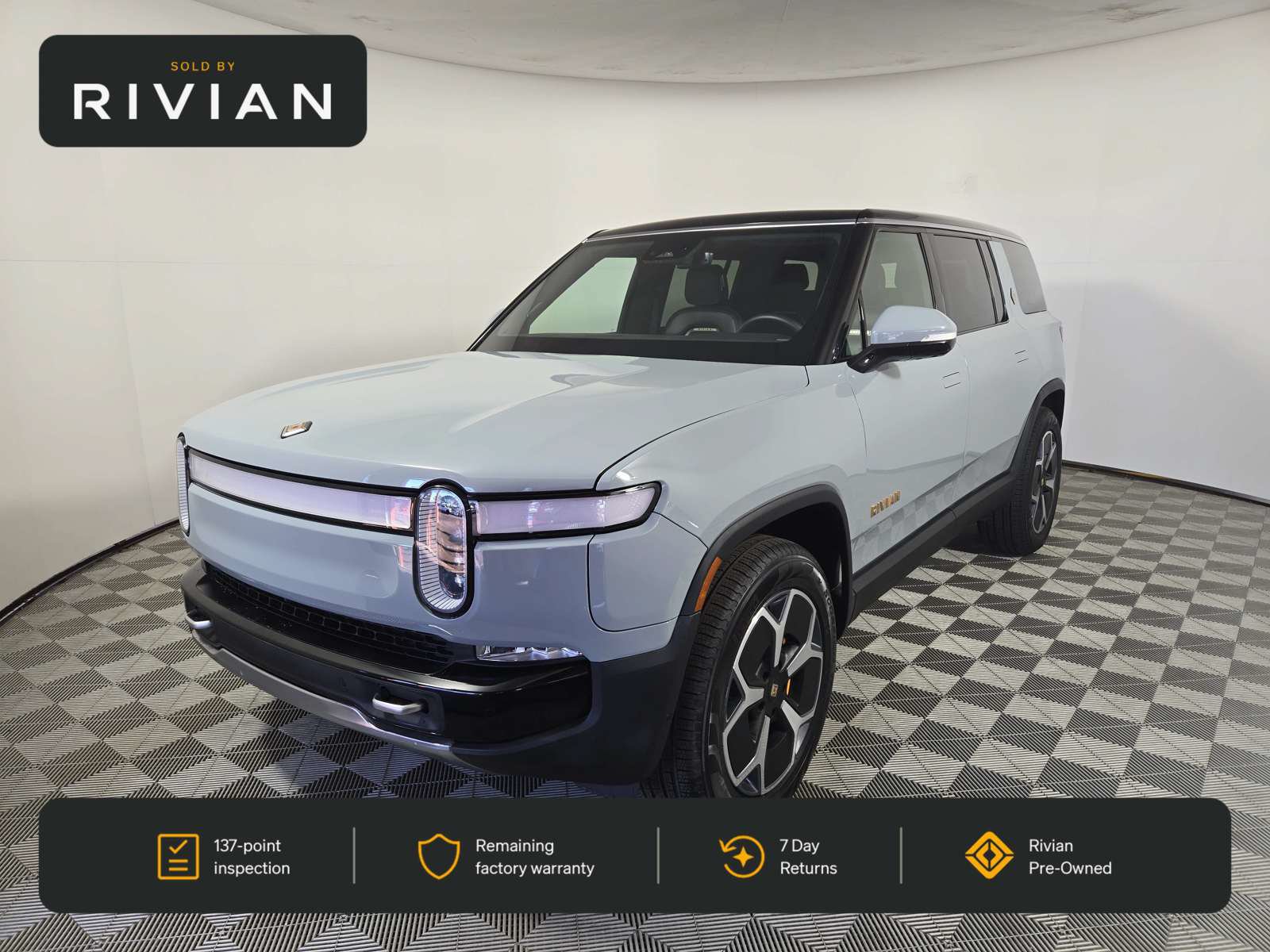 Used 2024 Rivian R1S Adventure Quad AWD/4WD image 1