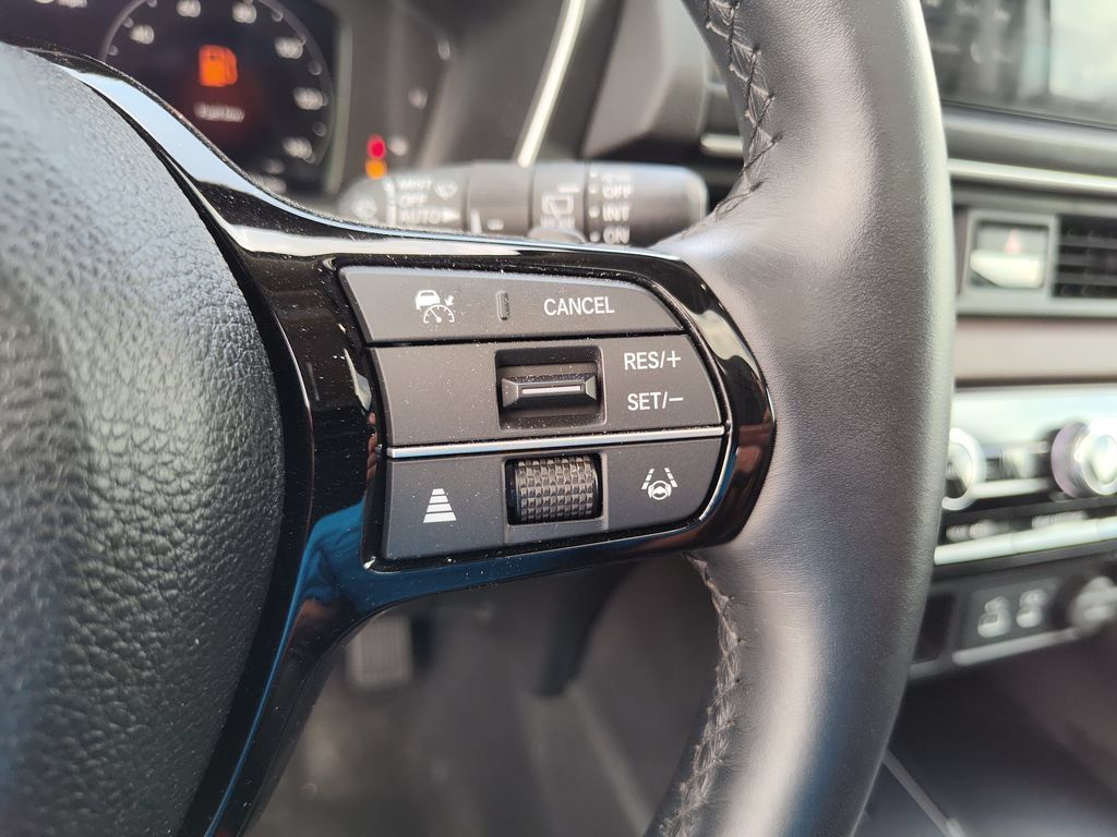 Used 2023 Honda Pilot Elite image 27