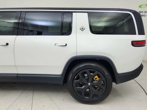 Used 2024 Rivian R1S Adventure AWD/4WD image 10