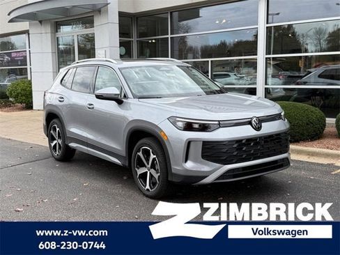 New 2026 Volkswagen Tiguan SE image 1