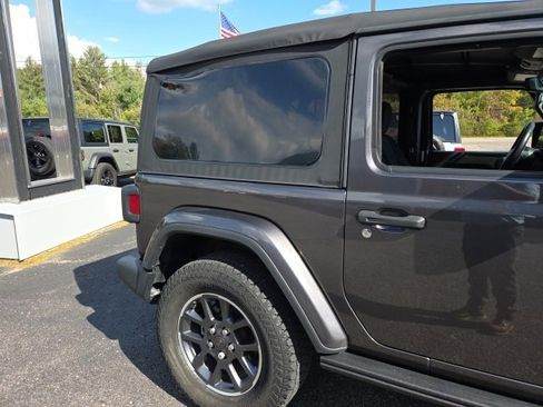 Used 2021 Jeep Wrangler Sport S image 30