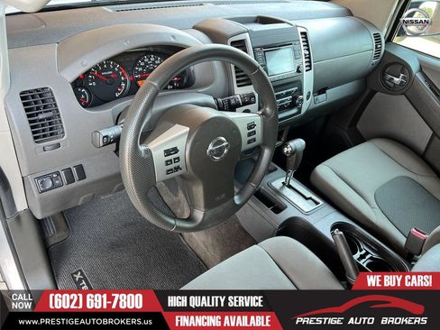 Used 2015 Nissan Xterra S image 18