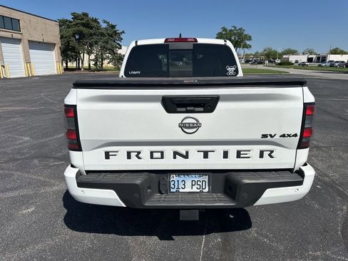 Used 2023 Nissan Frontier SV w/ SV Convenience Package image 6