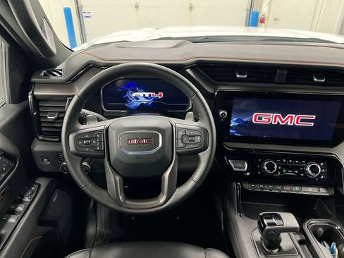 Used 2025 GMC Sierra 1500 AT4 AWD/4WD image 11