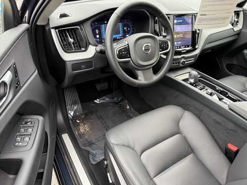 Certified 2025 Volvo XC60 B5 Plus image 13