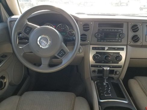 Used 2006 Jeep Commander 2WD image 5