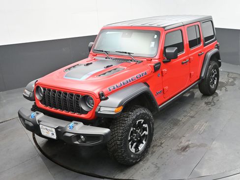Used 2024 Jeep Wrangler Unlimited Rubicon 4xe image 35