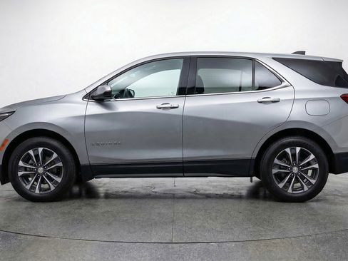 Used 2025 Chevrolet Equinox LT FWD image 5