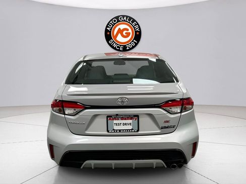 Used 2022 Toyota Corolla SE image 6