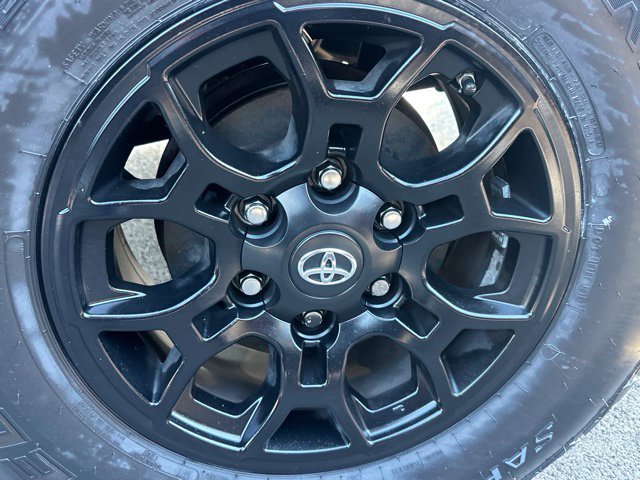 Used 2020 Toyota Tacoma SR5 w/ Technology Package AWD/4WD image 31