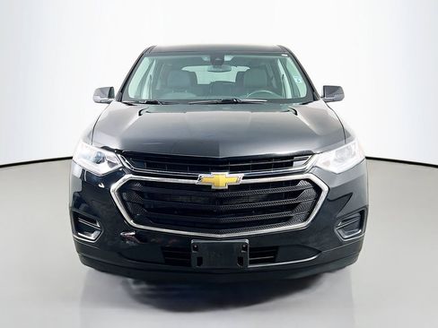 Used 2021 Chevrolet Traverse LS AWD/4WD image 2