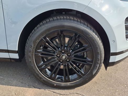 New 2026 Land Rover Range Rover Evoque Hoxton AWD/4WD image 13