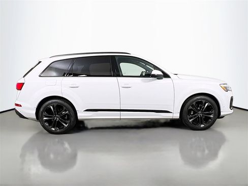 New 2026 Audi Q7 3.0T Premium Plus image 8