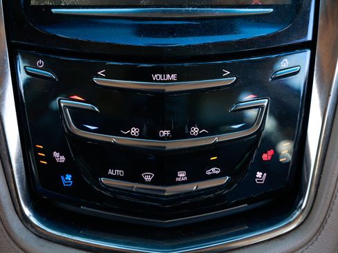 Used 2014 Cadillac CTS Luxury image 29