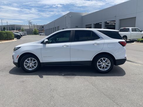 Used 2024 Chevrolet Equinox LT FWD image 8