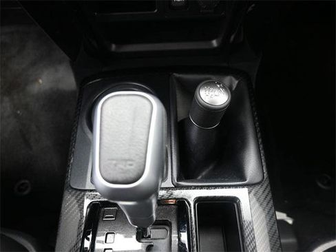 Certified 2018 Toyota 4Runner TRD Off-Road Premium image 4