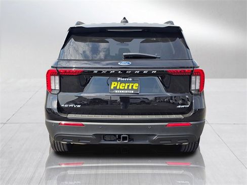New 2025 Ford Explorer Active image 5