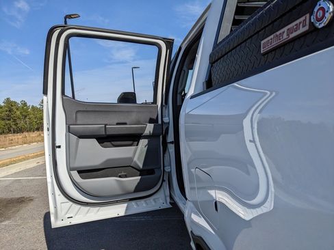 Used 2023 Ford F250 XL w/ FX4 Off-Road Package image 48