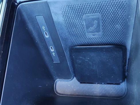 Used 2024 Volkswagen ID.4 Pro image 15