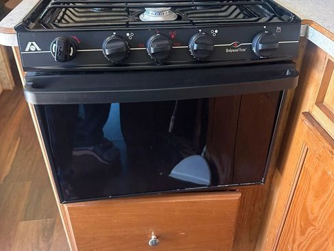 Used 2006 Ford E-450 and Econoline 450 image 9