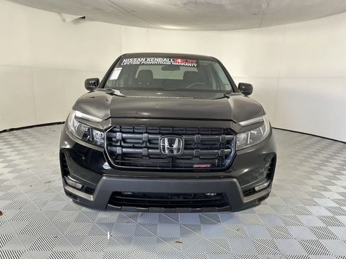 Used 2025 Honda Ridgeline Sport image 3