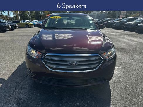 Used 2019 Ford Taurus SEL image 10
