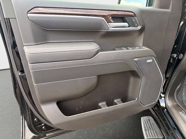 New 2026 GMC Sierra 1500 Elevation w/ Elevation Premium Package AWD/4WD image 17