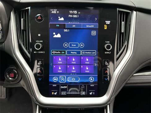 Used 2022 Subaru Outback Limited image 16
