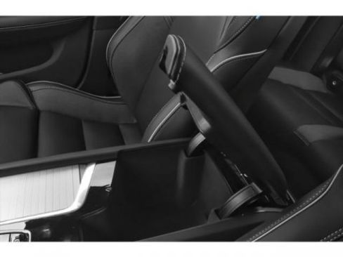 Used 2021 Volvo S60 T5 Momentum w/ Premium Package image 14