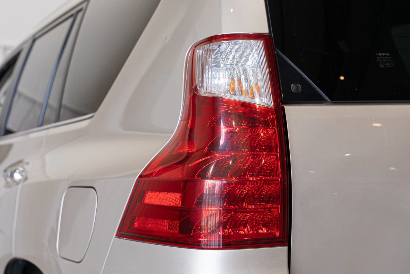 Used 2011 Lexus GX 460 w/ Convenience Pkg AWD/4WD image 22