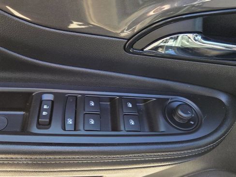 Used 2018 Buick Encore Preferred image 11