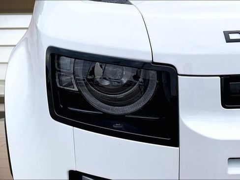 Used 2020 Land Rover Defender 110 HSE AWD/4WD image 27