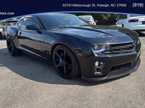 Used 2010 Chevrolet Camaro SS image 1
