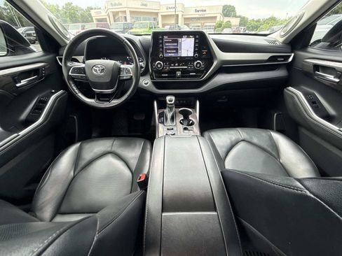 Used 2020 Toyota Highlander Limited AWD/4WD image 15
